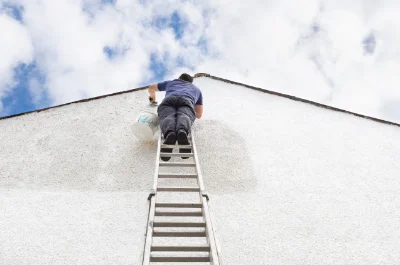 Peinture extérieure à Renung — façades et ravalement